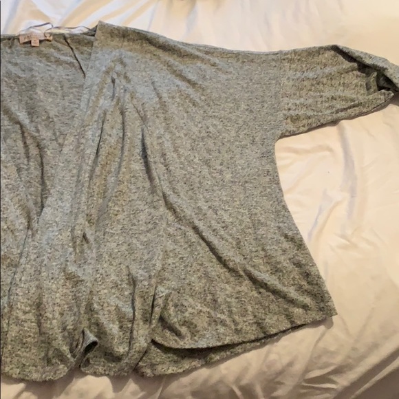 Sweater - Picture 3 of 8